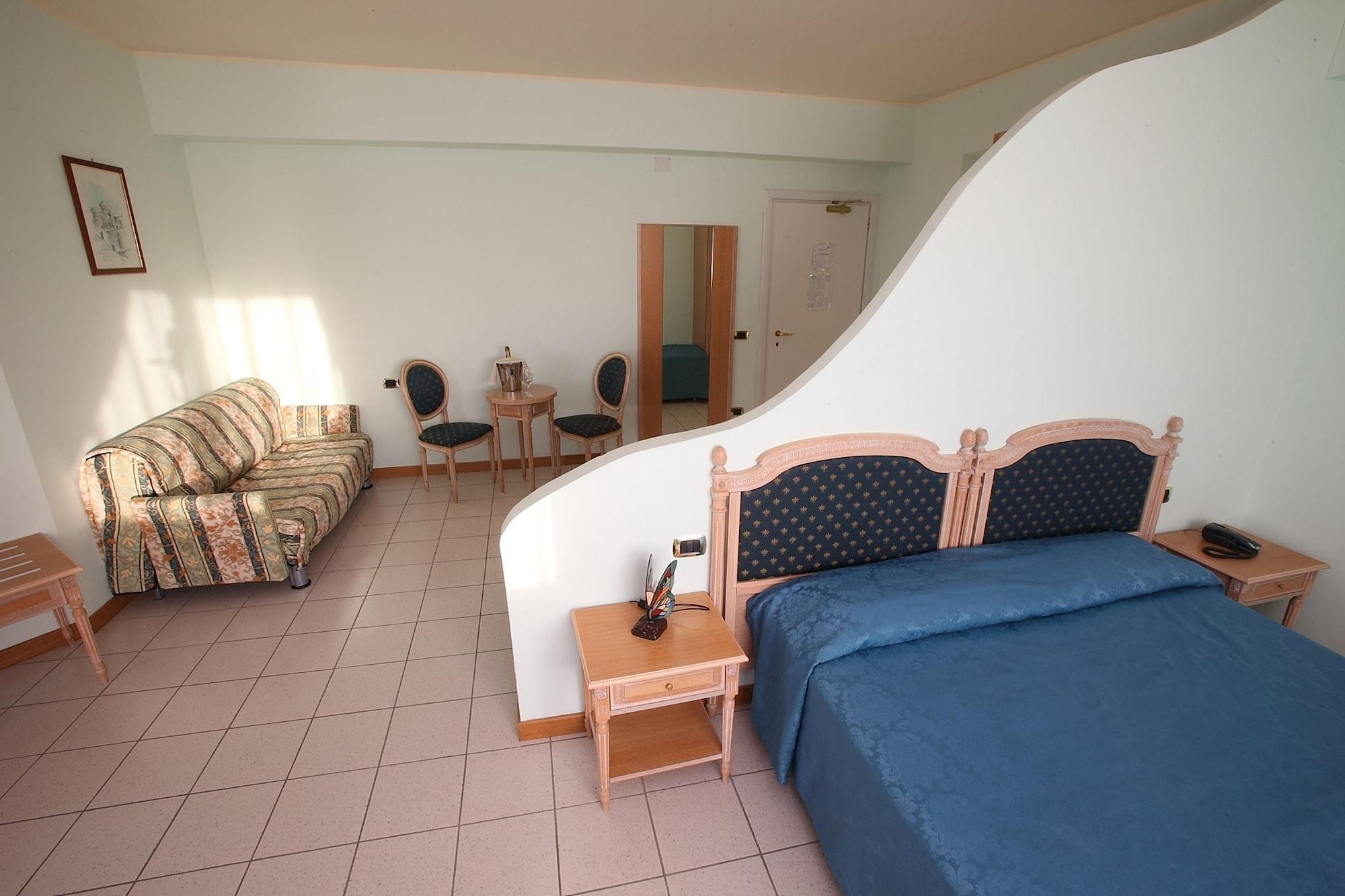 Partenone Resort Hotel Riace Marina Exterior photo