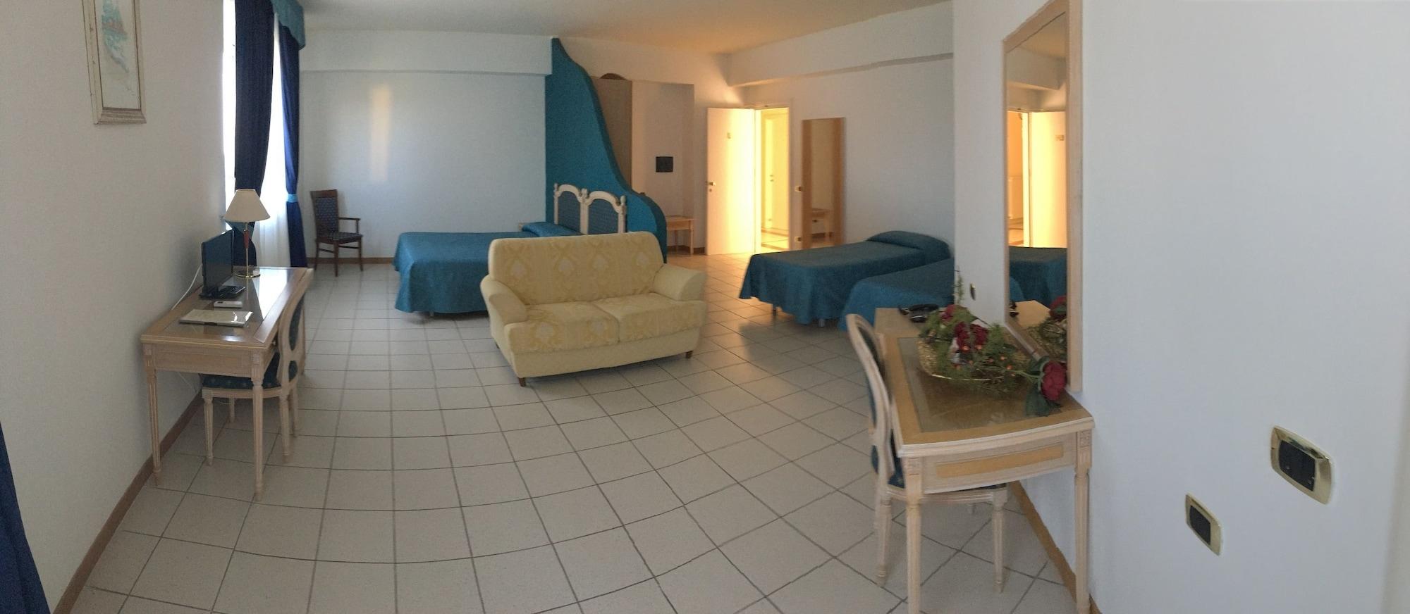 Partenone Resort Hotel Riace Marina Exterior photo