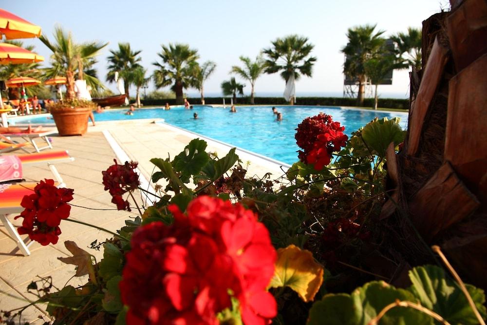 Partenone Resort Hotel Riace Marina Exterior photo