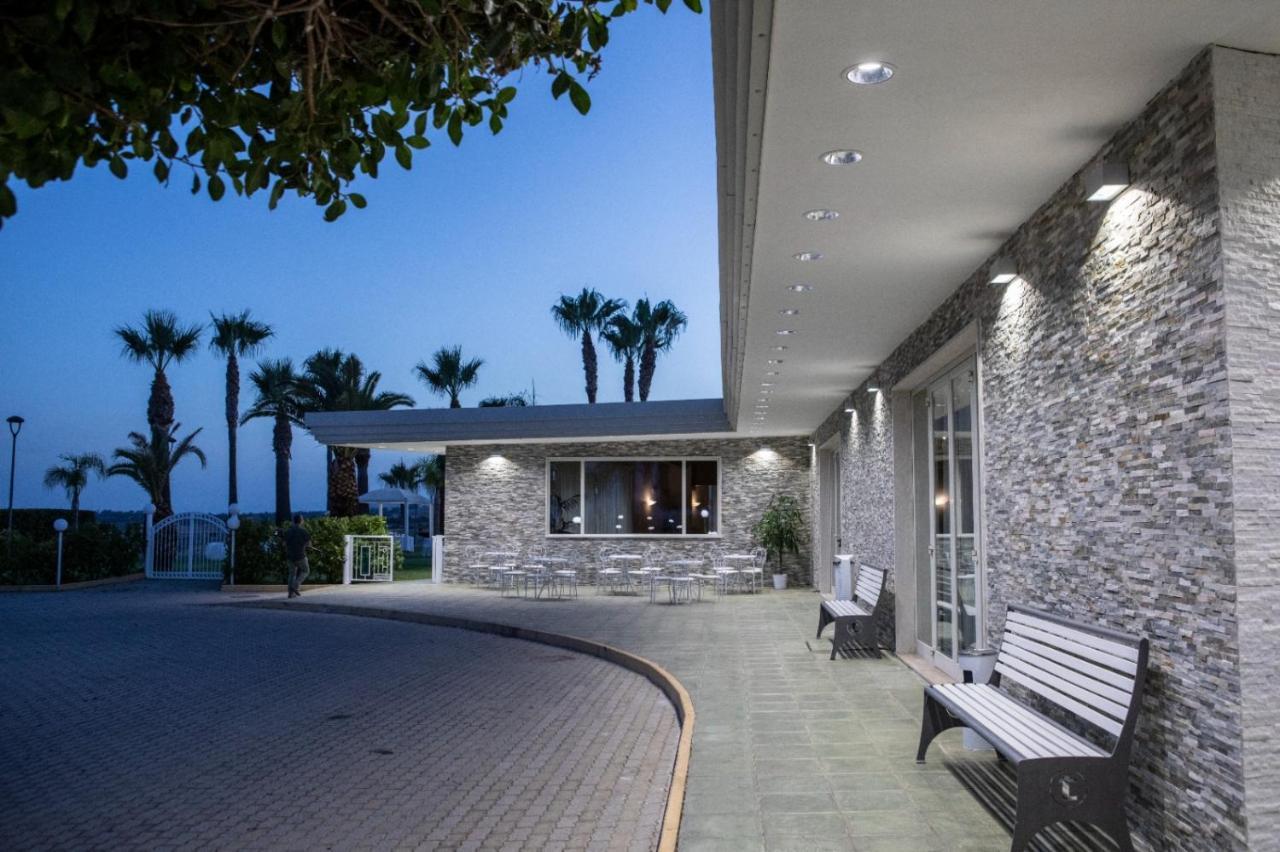 Partenone Resort Hotel Riace Marina Exterior photo