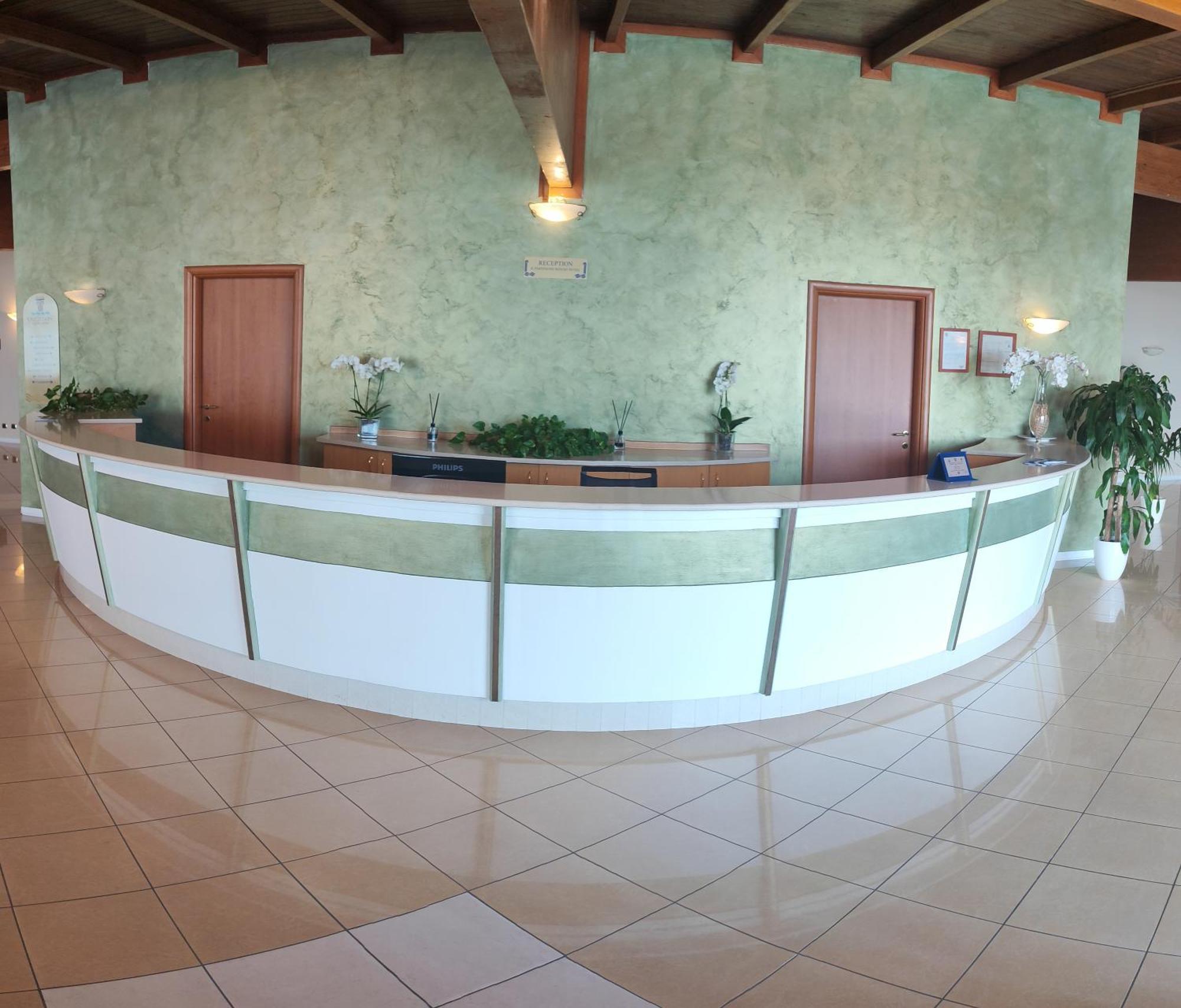 Partenone Resort Hotel Riace Marina Exterior photo