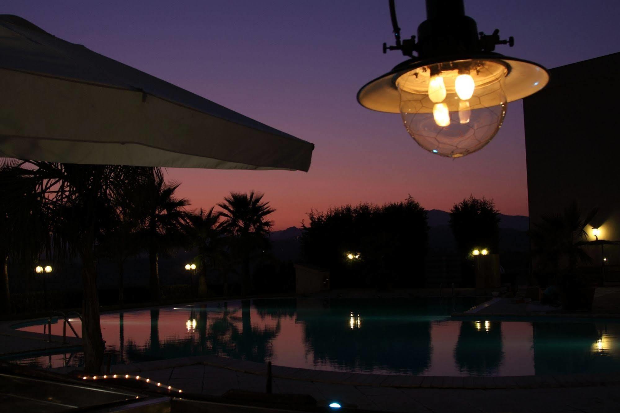 Partenone Resort Hotel Riace Marina Exterior photo