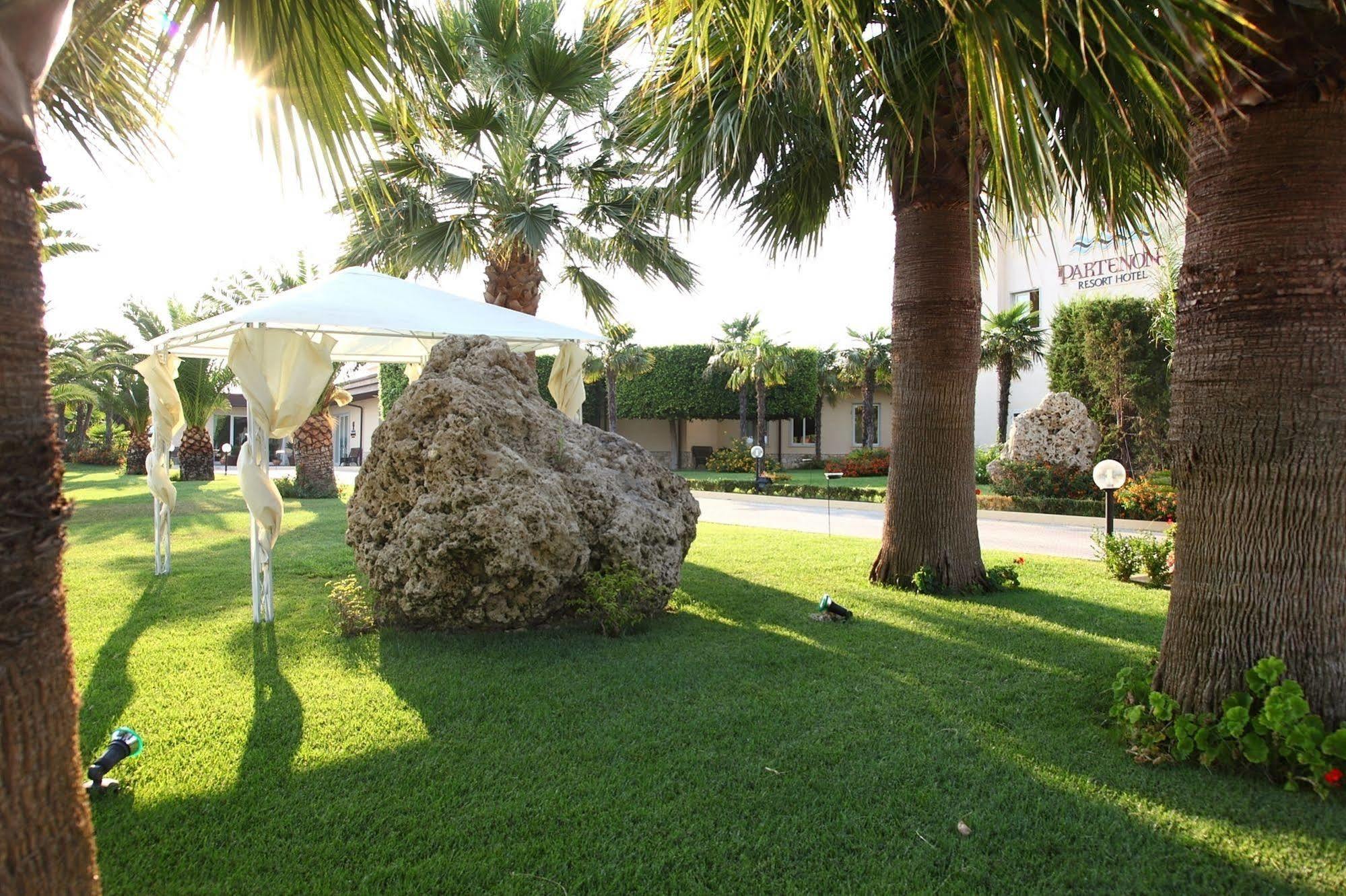 Partenone Resort Hotel Riace Marina Exterior photo