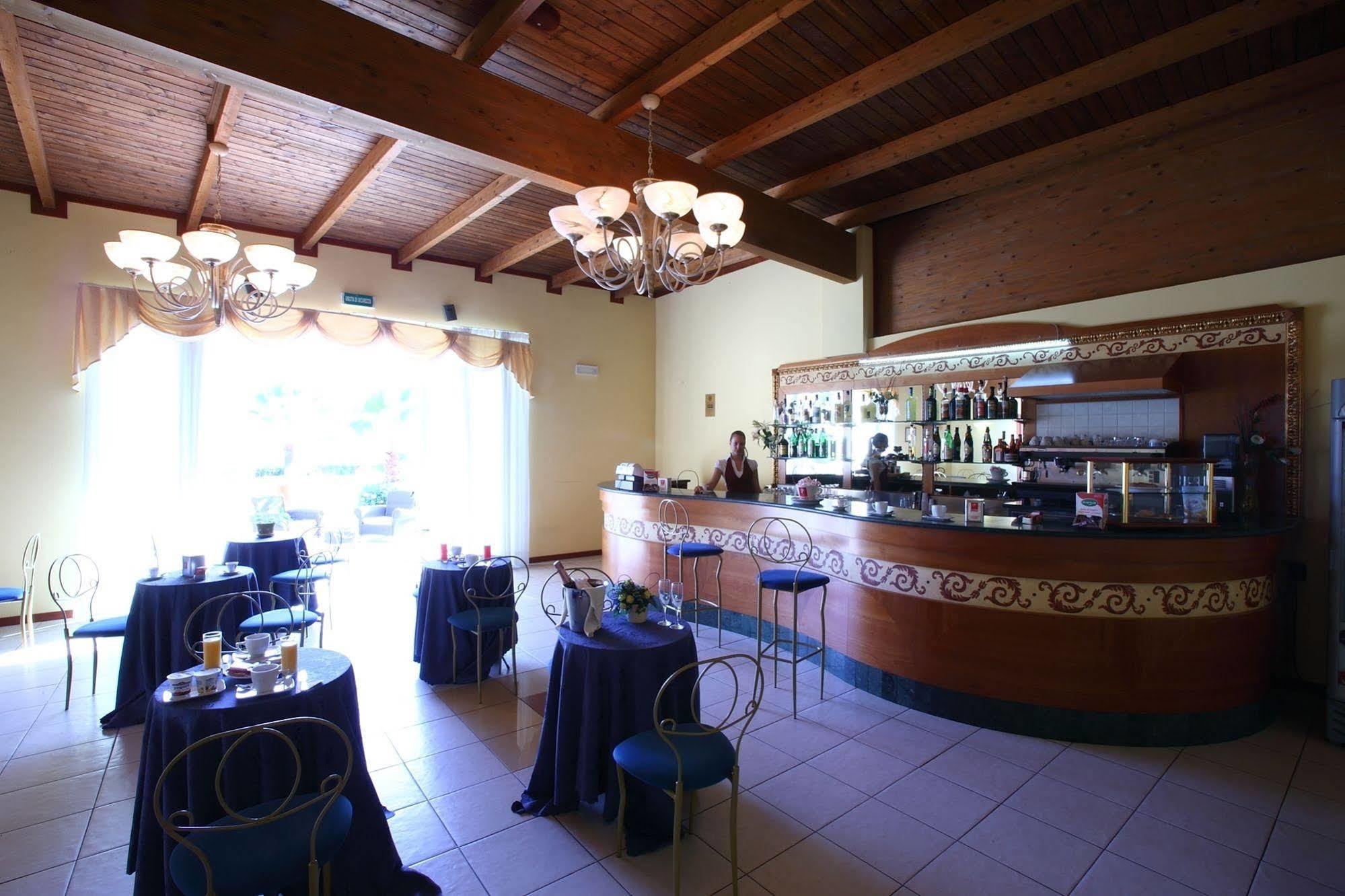Partenone Resort Hotel Riace Marina Exterior photo